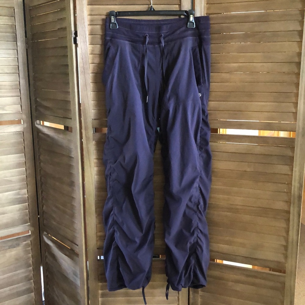 Lululemon dance studio joggers size 6